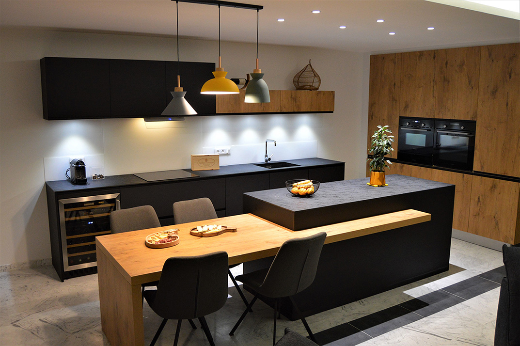 Ilot central noyer et blanc