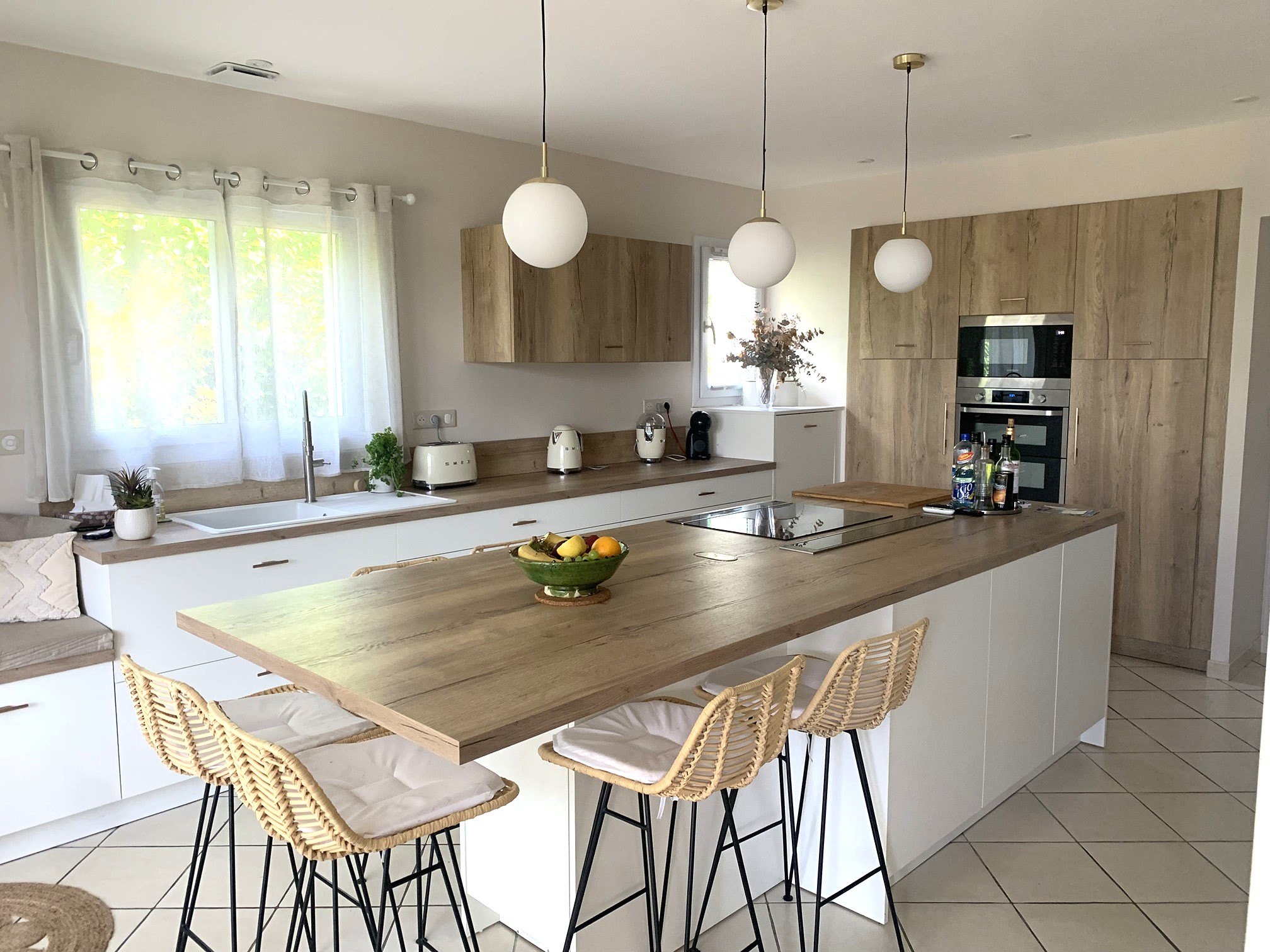 Cuisine blanche et bois