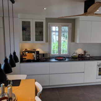 Cuisine noire et blanche