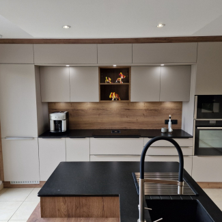 Cuisine blanche et bois