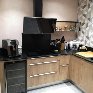 Cuisine noire et bois