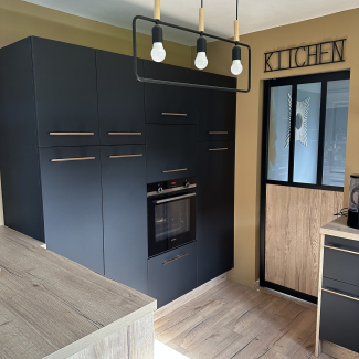 Cuisine noire et bois