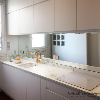 cuisine blanche et marbre