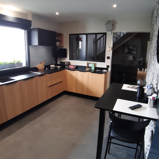 Cuisine noire et bois