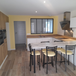 Cuisine blanche et bois