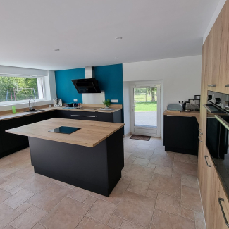 Cuisine noire et bois