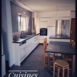 Petite cuisine blanche