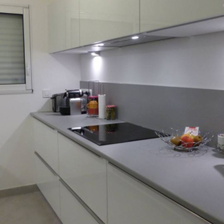 cuisine noire et blanche