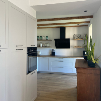 Cuisine grise et bois