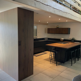 Cuisine noire et bois