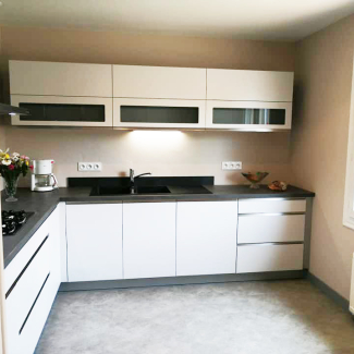 cuisine noire et blanche