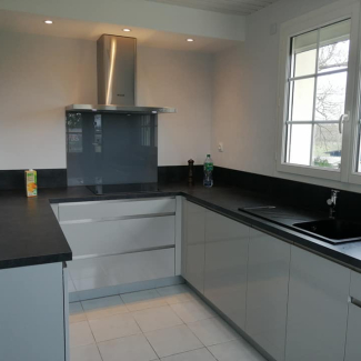 cuisine noire et blanche