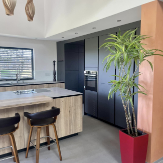 Cuisine noire et bois