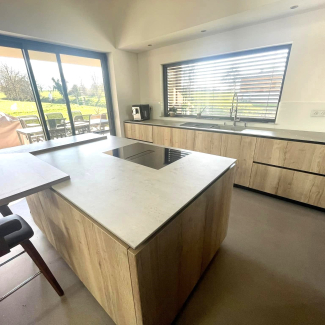 Cuisine noire et bois