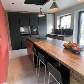 Cuisine noire et bois