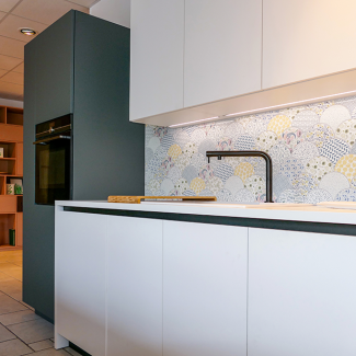 Cuisine blanche sans poignée