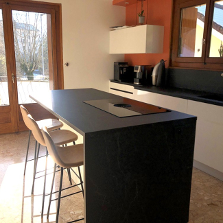 Ilot central noir et blanc