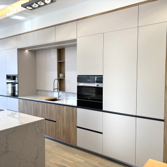 Cuisine grise et bois